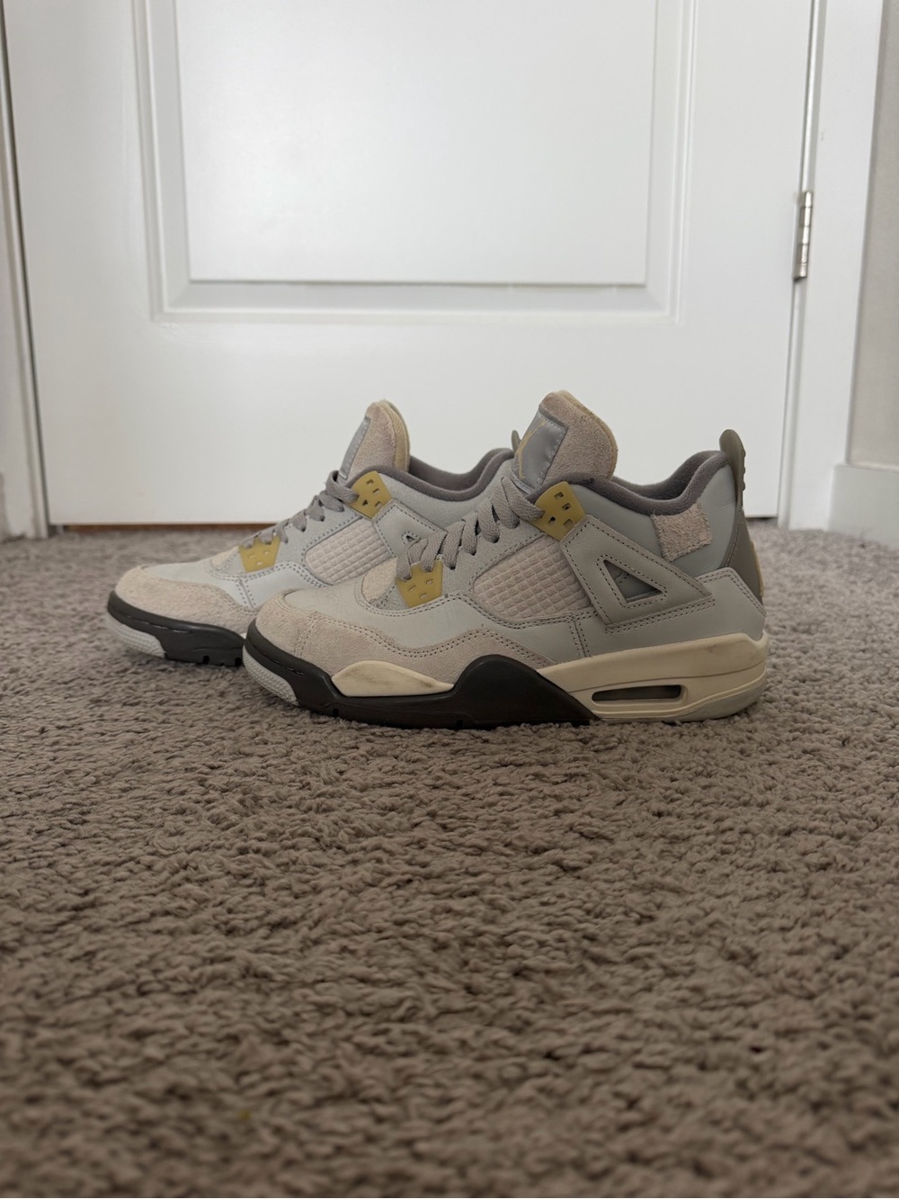 Jordan 4 Retro SE Craft ‘Photon Dust’ GS